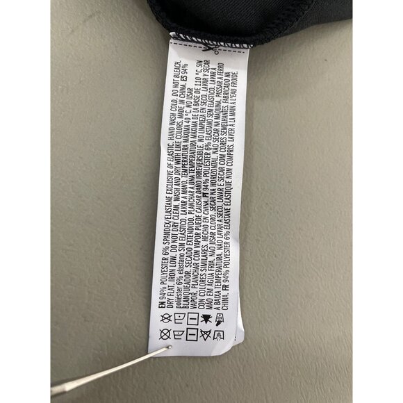 Forever 21 Crop Tank Top Size Large Sleeveless Black Soft Minimalist Casual NEW - Picture 7 of 11